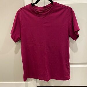 Lululemon Women's Classic Pink T-Shirt Size 4